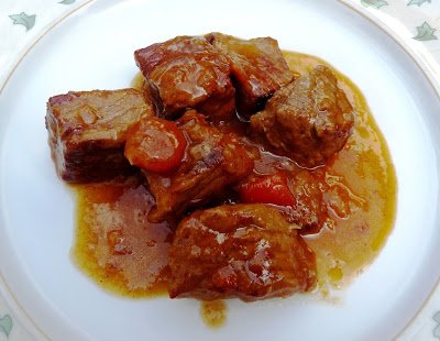 GUISADO DE TERNERA