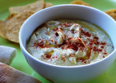 HUMMUS