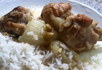 POLLO MARROQUÍ CON LIMONES ENCURTIDOS